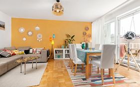 City - Balkon - Workspace - Waschmaschine - U2 & U4
